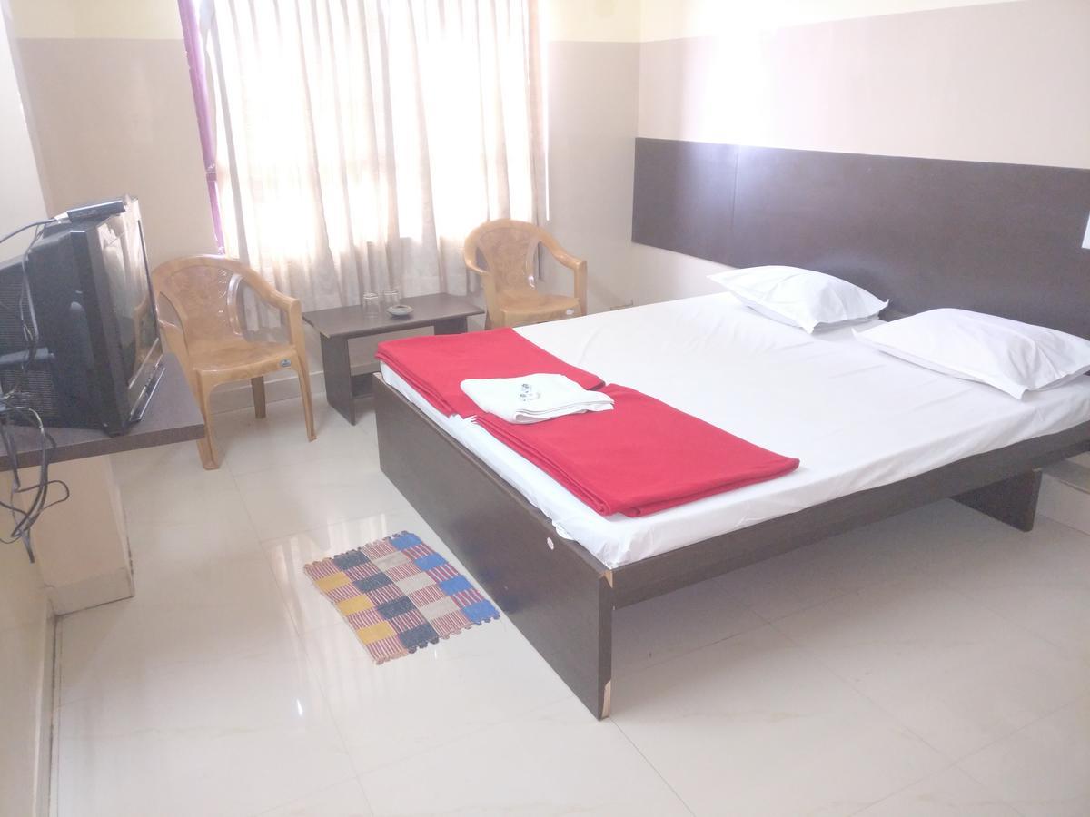 Subhadra Comforts Hotel Shimoga Exterior foto